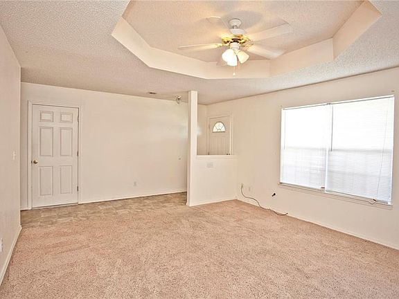 4th image of 56 Holly Dr #B