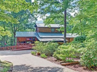 415 Doe Hts, Clarkesville, GA 30523