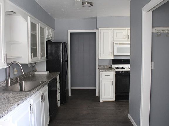 4th image of 500 E 5th St
