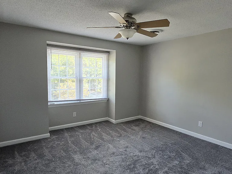 6000 River Rd #38 — Photo 6