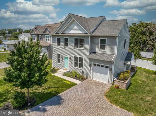 1102 Collison Rd, Edgewater, MD 21037