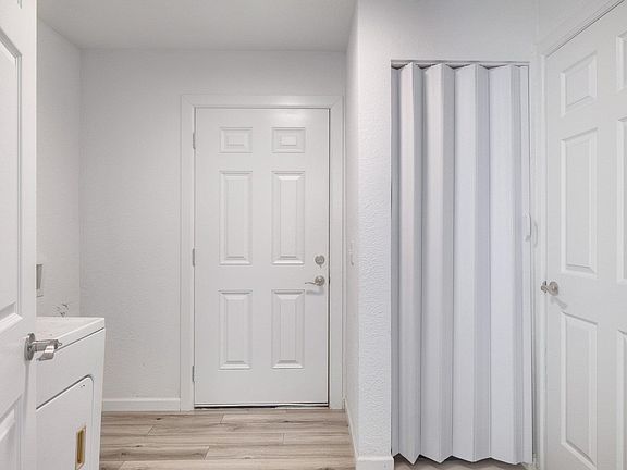 4th image of 270 Kelley Rd W