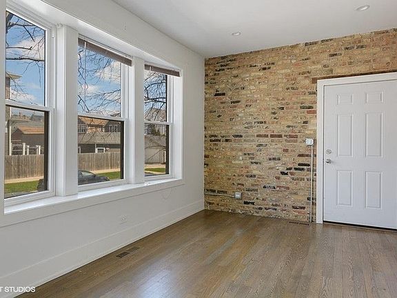 2nd image of 2519 W Altgeld St #1W