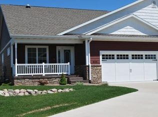 1337 Pinecrest Ln, Onalaska, WI 54650