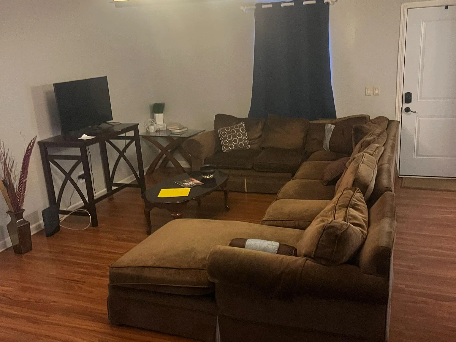 3 bed, 2.0 bath, 1230 sqft, $1,027 — Photo 4