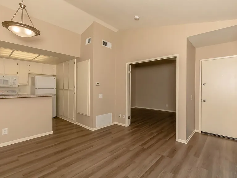 Westridge Apartment Homes — Photo 18
