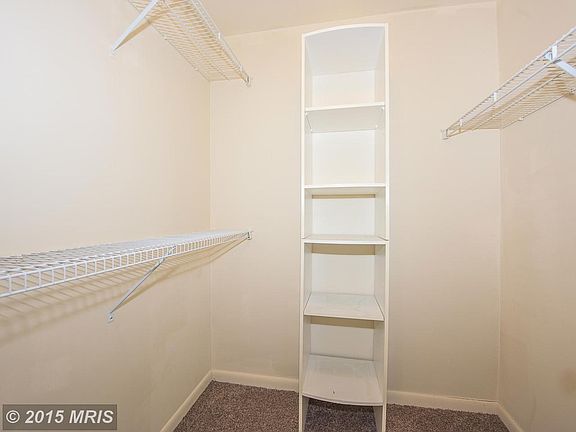 Bedroom (Master) Walk in Closet