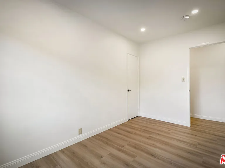 1720 N Avenue 45 — Photo 26