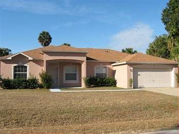 2nd image of 8 Princess Luise Ln
