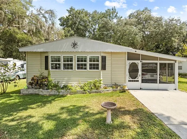 38025 Avion Dr, Zephyrhills, FL 33542