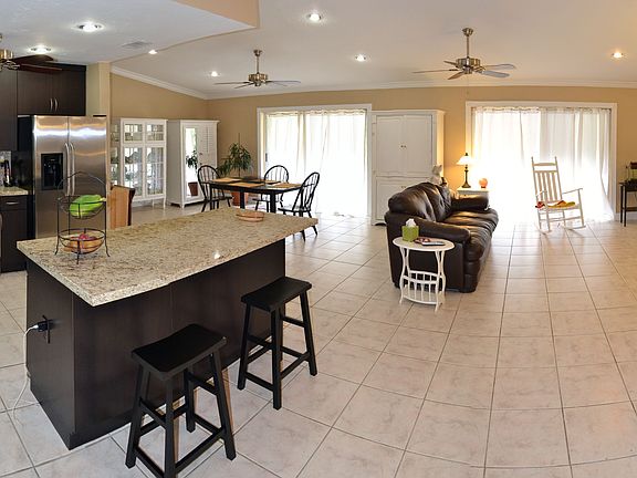 4th image of 18005 SW 88th Ct