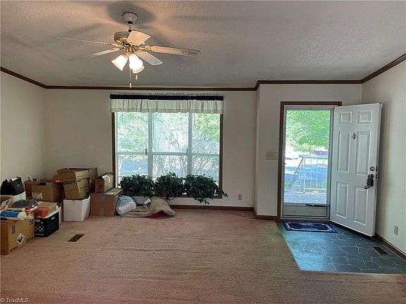 4th image of 5601 Greywood Dr