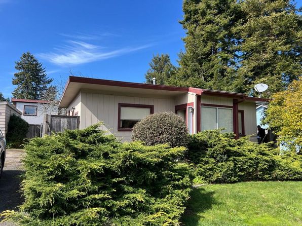 6092-6094 Avalon Dr, Eureka, CA 95503