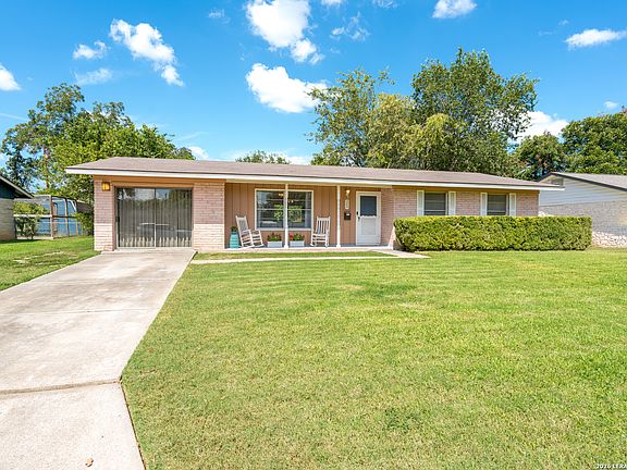 2nd image of 309 MAPLE DR