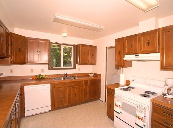 Upper level kitchen