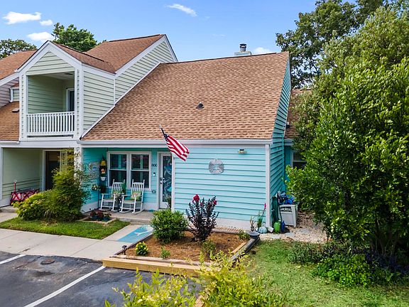 2nd image of 800 Myrtle Ct. #1A