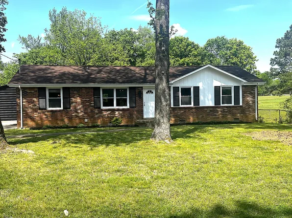 312 Golden Dr, Clarksville, TN 37040