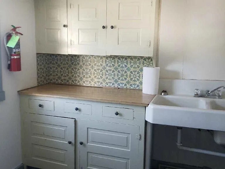 325 Market St #3 — Photo 6