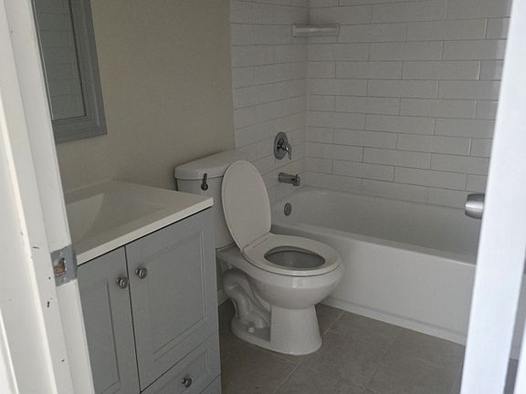 4th image of 1185 Songbird Ln