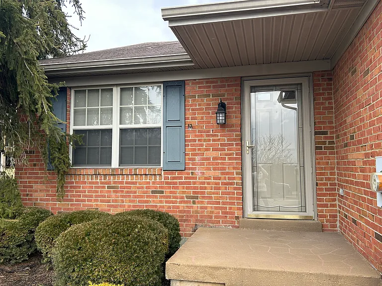792 Harvard Dr #A — Photo 2