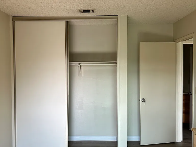 427 S Monterey St #1 — Photo 3