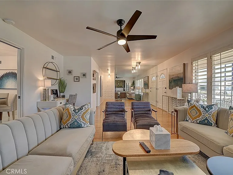 444 N Shattuck Pl — Photo 21