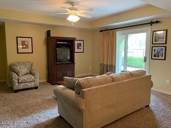 5th image of 945 Registry Blvd Unit 109