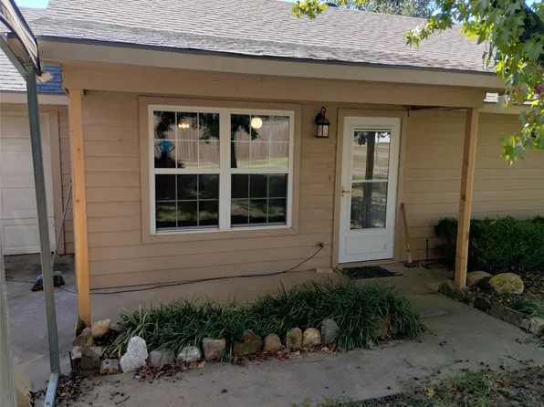 300 Forest Ln, Gordonville, TX 76245