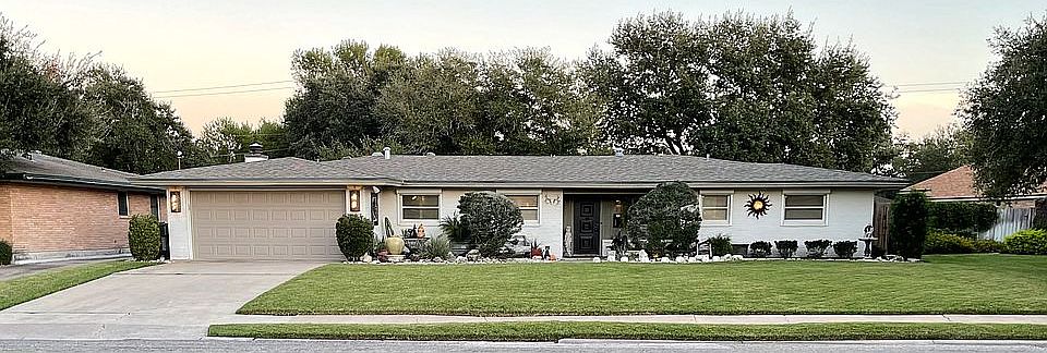 1st image of 311 Montclair Dr