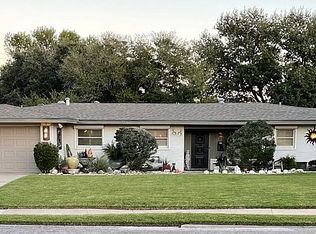 311 Montclair Dr, Corpus Christi, TX 78412