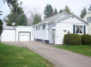 412 Emmett St, Sault Sainte Marie, MI 49783