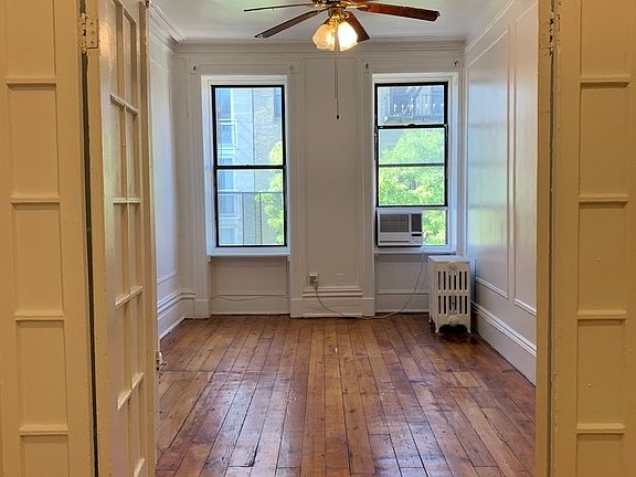 5th image of 147 E 117th St #4A