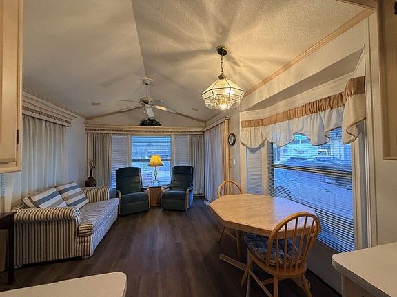 4th image of 400 N Plaza Dr #30