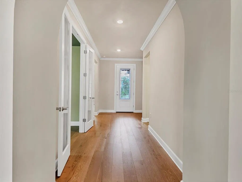 2 bed, 2.0 bath, 1873 sqft, $3,900 — Photo 4