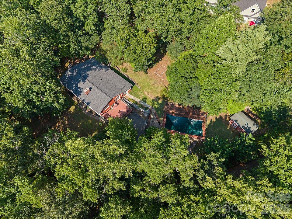 1st image of 233 Church Rd