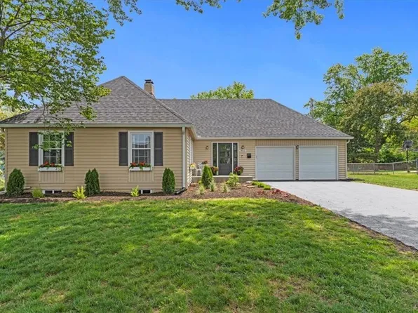 3615 W 83rd Ter, Prairie Village, KS 66206