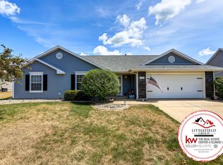 612 Sycamore Dr, Saint Joseph, IL 61873