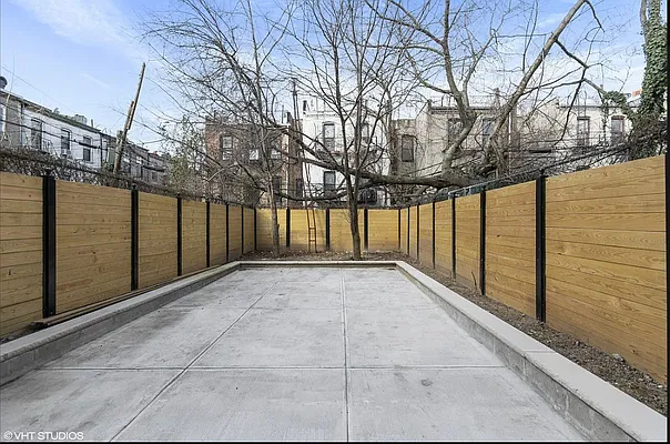 Rented by Compass | media 18