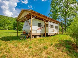 Apple Ln, Bastian, VA 24314