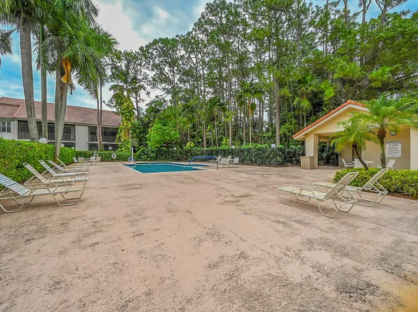 5631 Coach House Circle #B, Boca Raton, FL 33486