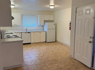 3933 E 8th Ave APT 3, Anchorage, AK 99508