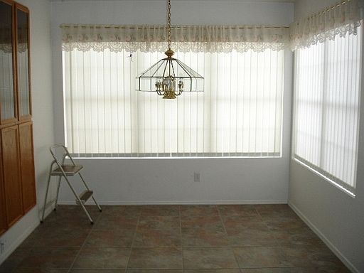 5th image of 5059 E Diamond Ave