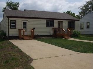 206 2nd Ave E, Lemmon, SD 57638