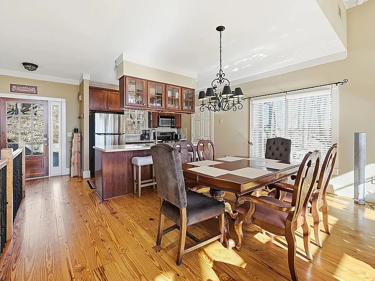 425 Sanderlin Mountain Dr — Photo 4