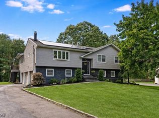 23 Douglas Dr, Towaco, NJ 07082