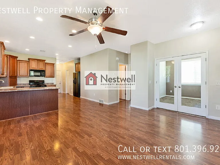 4672 W Firmont Dr — Photo 2