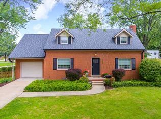 301 E Fernwood St, Morton, IL