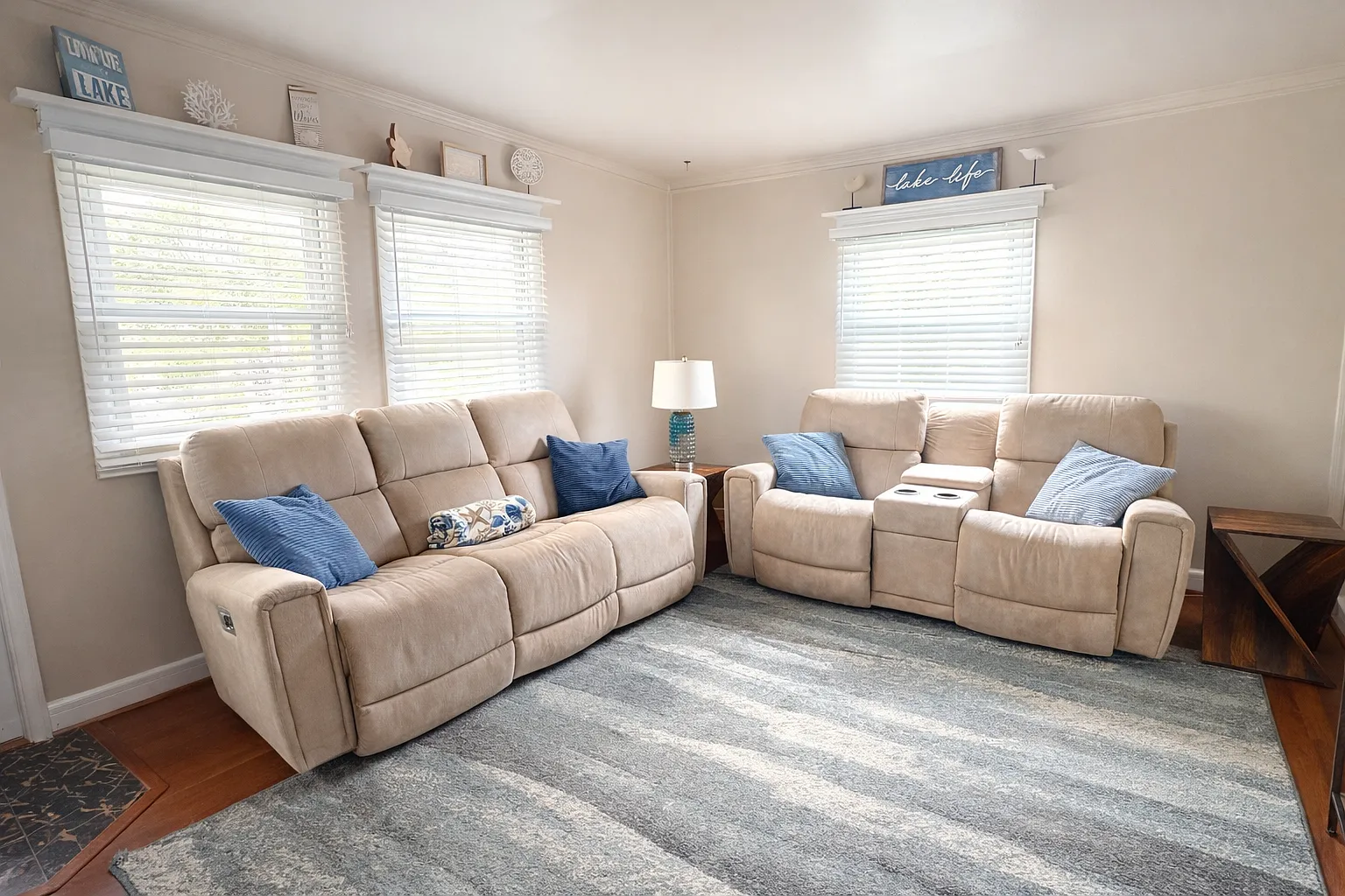 3 bed, $2,650 — Photo 2