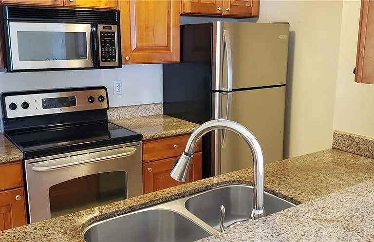 194 Santa Clara Dr #3 — Photo 10