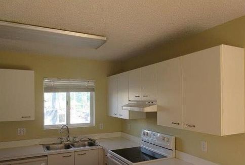 2nd image of 6245 SW Kendale Lakes Cir APT 212